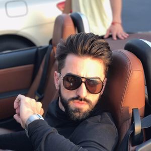 Meet your Posher, Austin